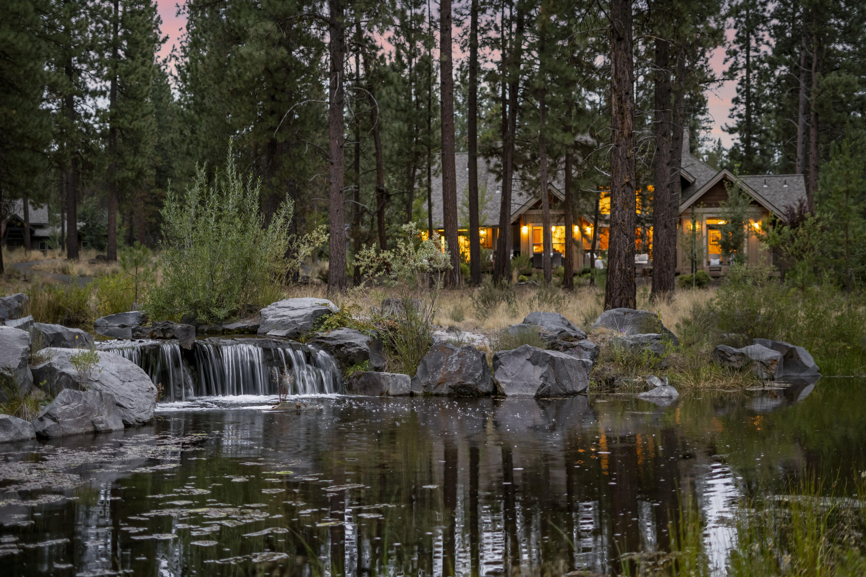 56236 Sable Rock Loop Bend, OR 97707 - Photo 10 of 38 13-Twilights