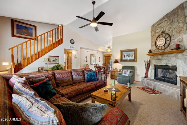 $565,900 | 2788 Chandelle Lane, Overgaard, AZ 85933