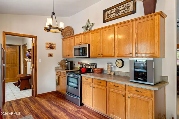 $565,900 | 2788 Chandelle Lane, Overgaard, AZ 85933