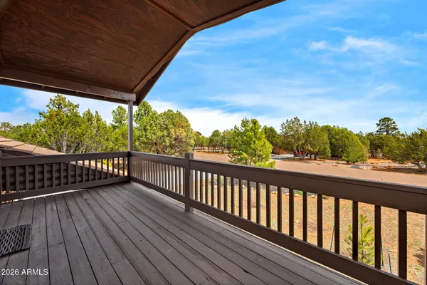 $565,900 | 2788 Chandelle Lane, Overgaard, AZ 85933