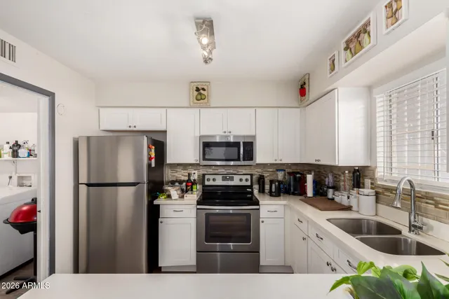 $299,000 | 406 East Pecan Road, Phoenix, AZ 85040