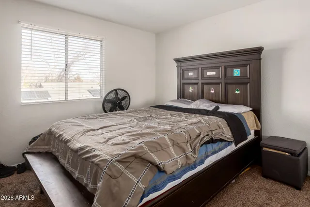 $300,000 | 406 East Pecan Road, Phoenix, AZ 85040