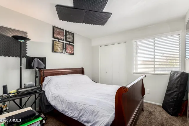 $300,000 | 406 East Pecan Road, Phoenix, AZ 85040