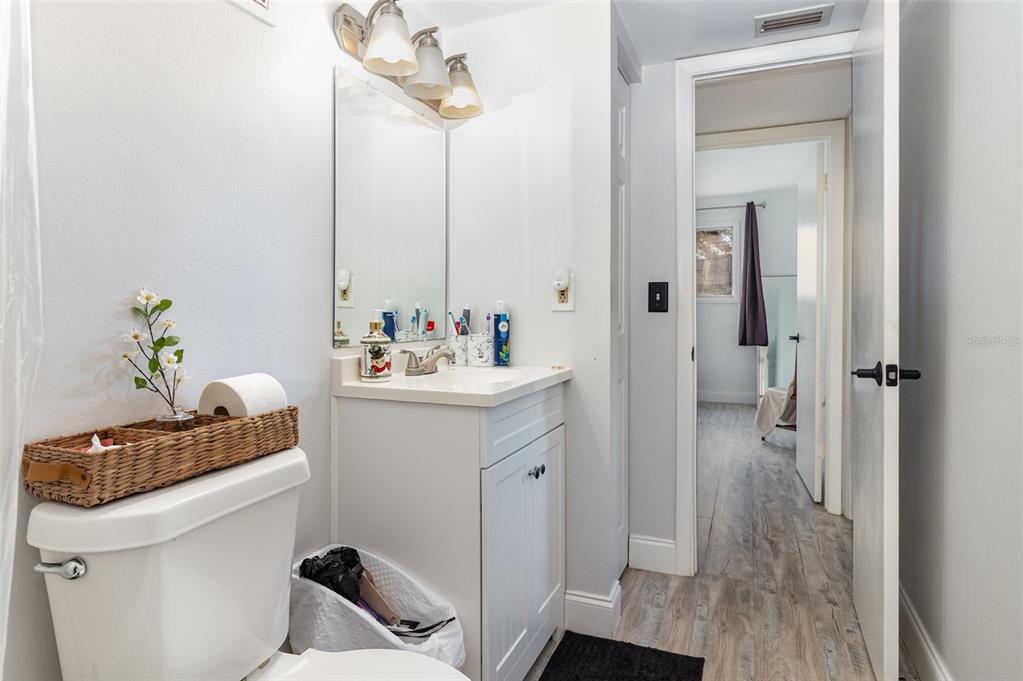 924 Lake Destiny Road, Unit E Altamonte Springs, FL 32714 - Photo 20 of 30