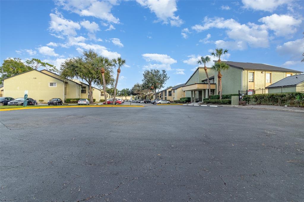 924 Lake Destiny Road, Unit E Altamonte Springs, FL 32714 - Photo 26 of 30