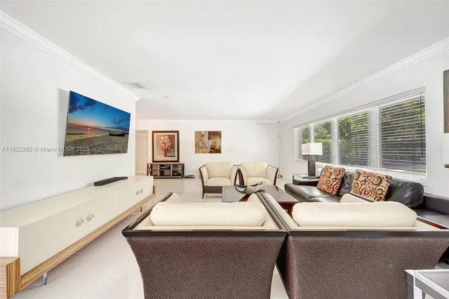 $2,700,000 | 11230 Southwest 69th Court, Pinecrest, FL 33156