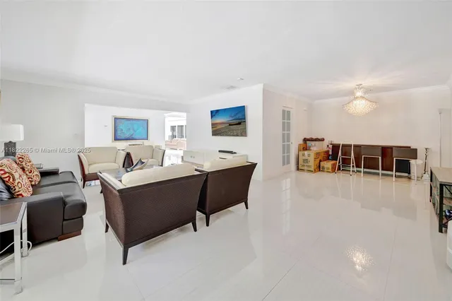 $2,700,000 | 11230 Southwest 69th Court, Pinecrest, FL 33156