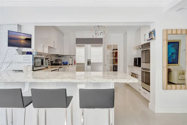 $2,700,000 | 11230 Southwest 69th Court, Pinecrest, FL 33156