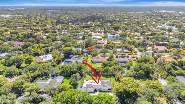 $2,700,000 | 11230 Southwest 69th Court, Pinecrest, FL 33156