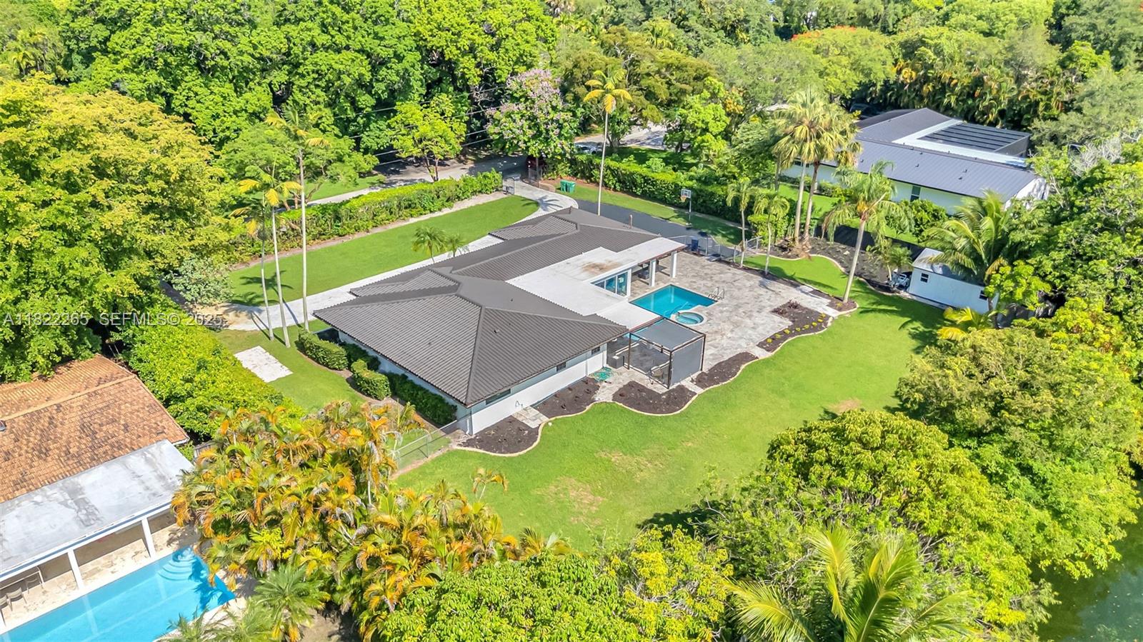 11230 Southwest 69th Court Pinecrest, FL 33156 - Photo 38 of 87
