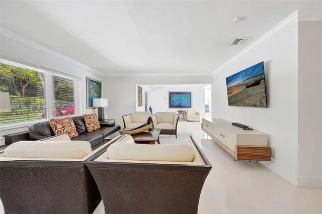 $2,700,000 | 11230 Southwest 69th Court, Pinecrest, FL 33156