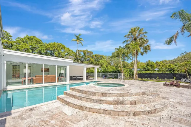 $2,700,000 | 11230 Southwest 69th Court, Pinecrest, FL 33156