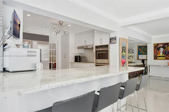 $2,700,000 | 11230 Southwest 69th Court, Pinecrest, FL 33156