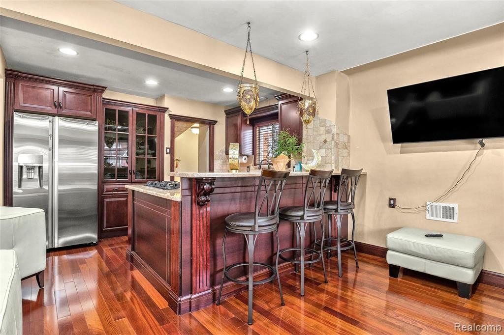 7500 Miller Road Dearborn, MI 48126 - Photo 11 of 35