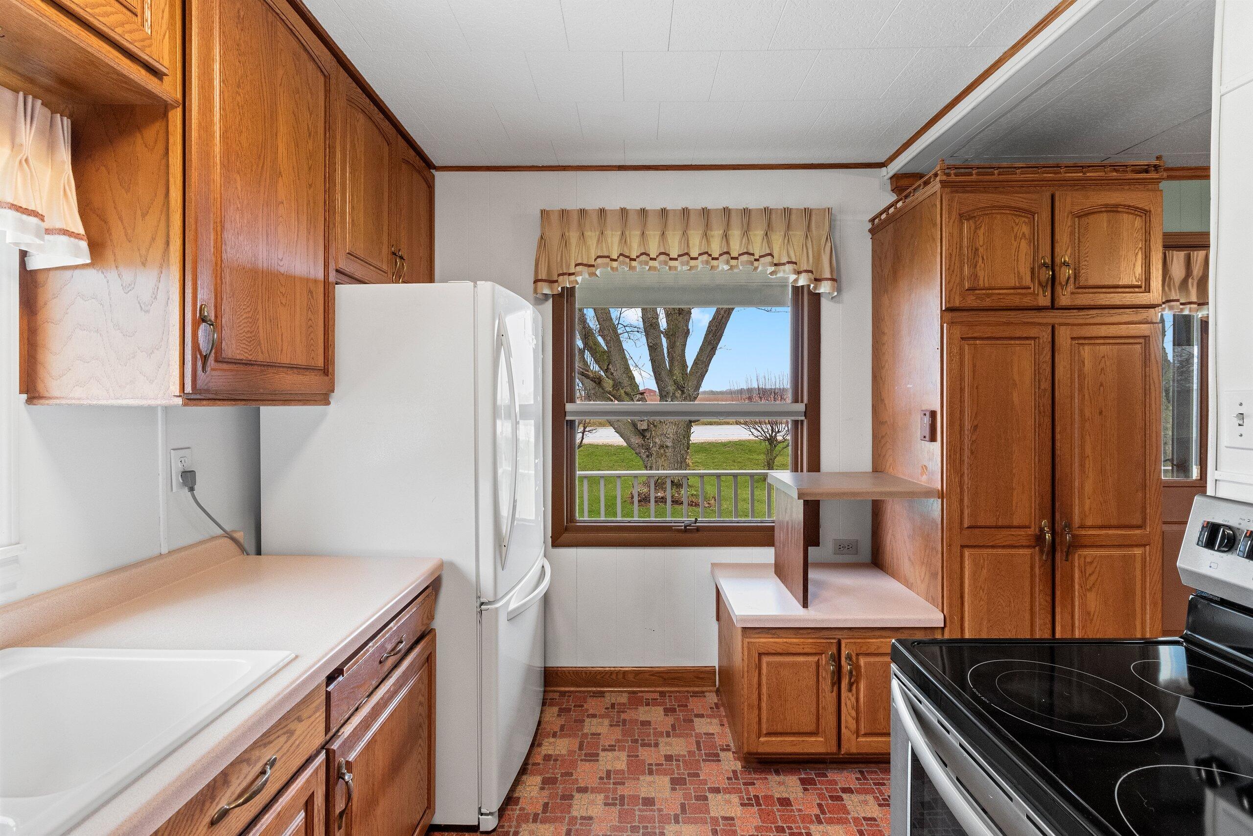 8217 Highway 42 Two Rivers, WI 54241 - Photo 12 of 50 036-8217Wisconsin42-TwoRivers-WI-54241-S