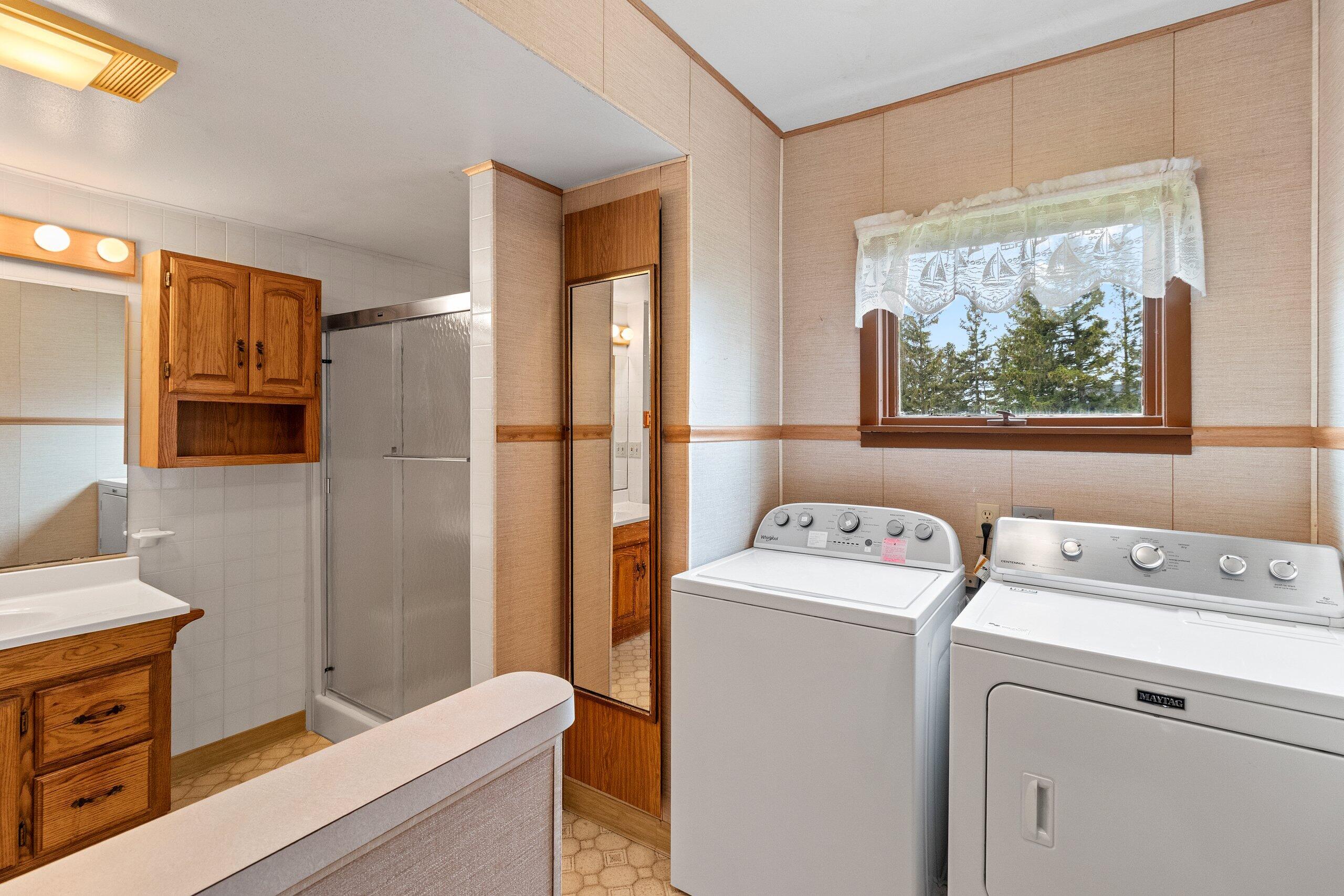 8217 Highway 42 Two Rivers, WI 54241 - Photo 17 of 50 040-8217Wisconsin42-TwoRivers-WI-54241-S