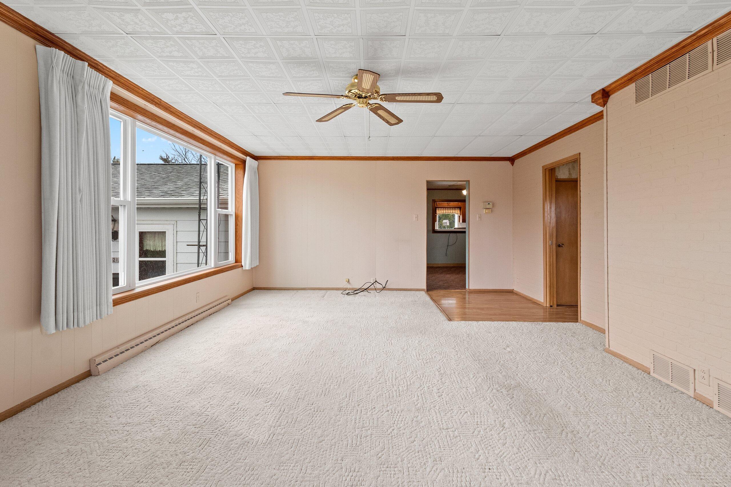 8217 Highway 42 Two Rivers, WI 54241 - Photo 6 of 50 044-8217Wisconsin42-TwoRivers-WI-54241-S