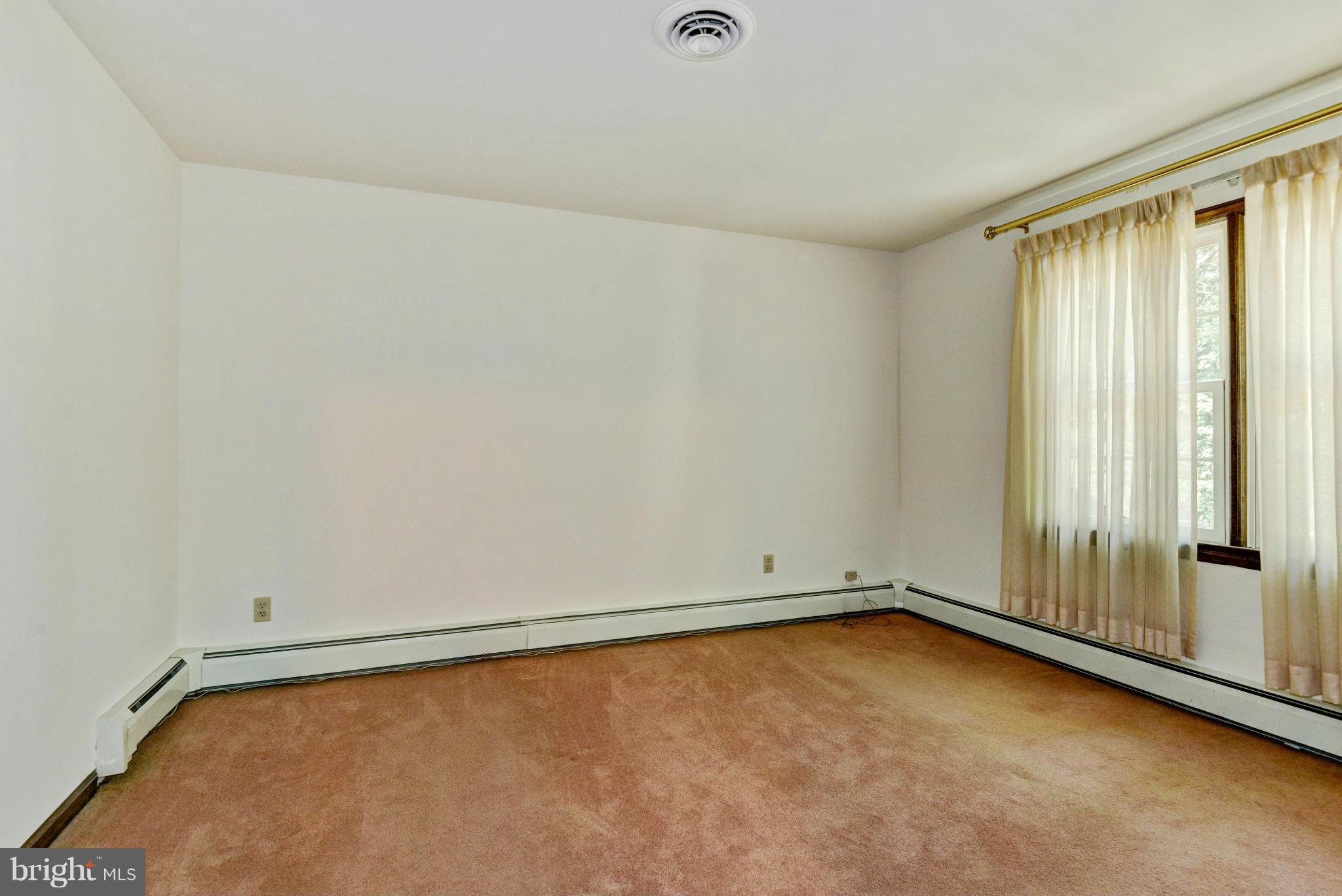 24300 Hipsley Mill Road Gaithersburg, MD 20882 - Photo 17 of 21 Bedroom