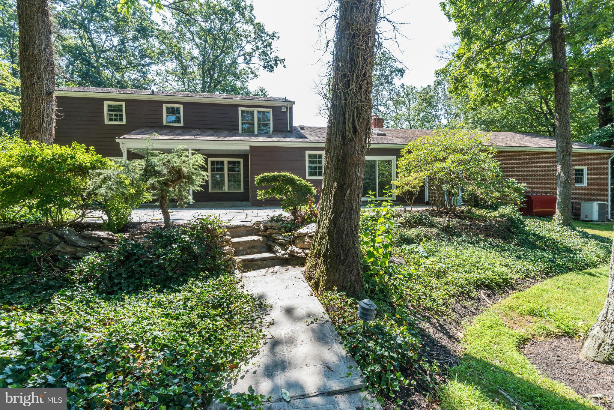 24300 Hipsley Mill Road Gaithersburg, MD 20882 - Photo 18 of 21 Exterior (Rear)