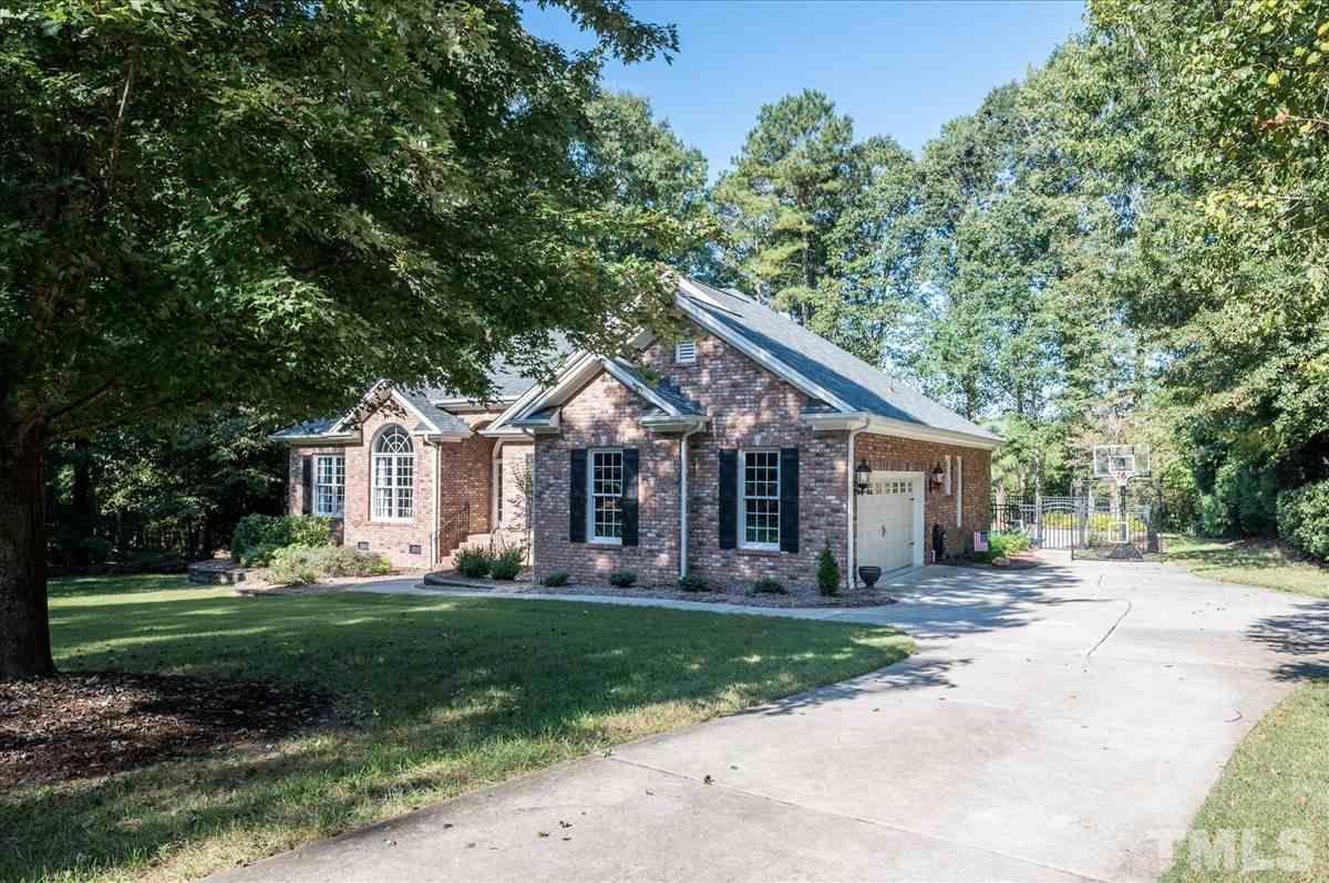 4813 Sweet Chestnut Lane Raleigh, NC 27610 - Photo 4 of 28 Gallery Image 4