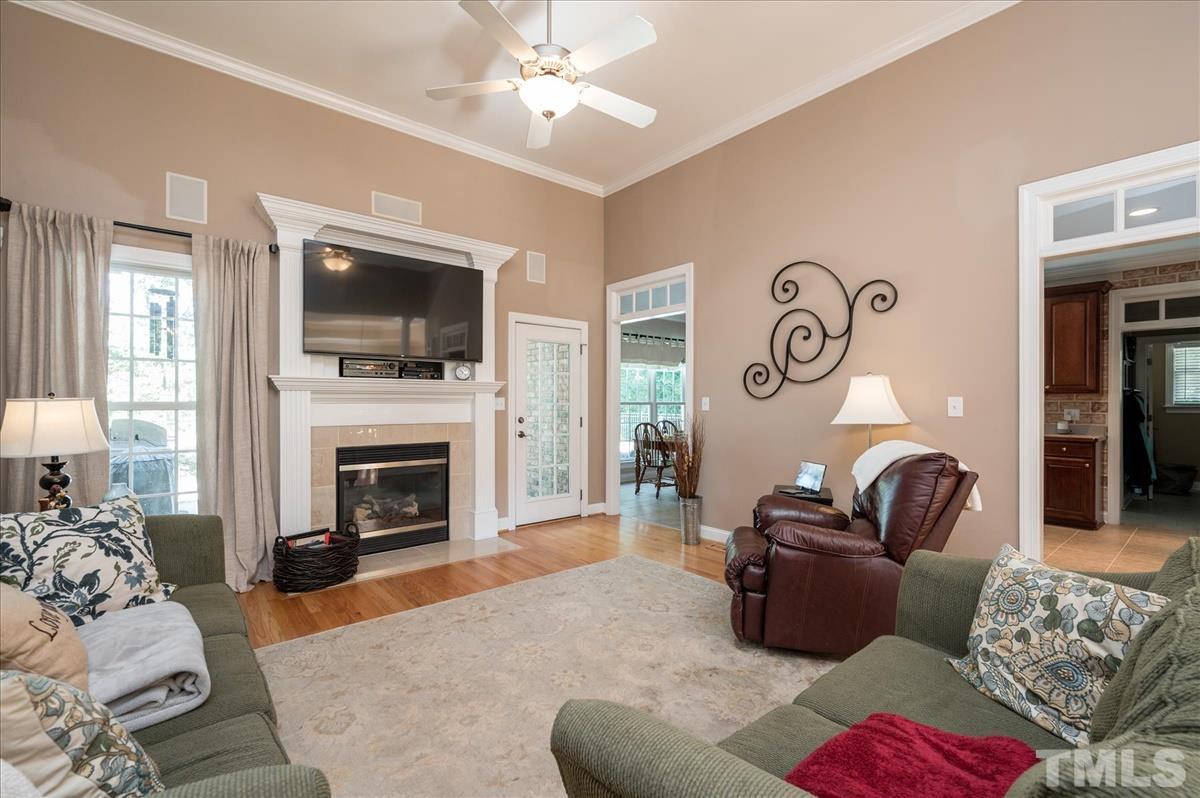 4813 Sweet Chestnut Lane Raleigh, NC 27610 - Photo 9 of 28 Gallery Image 9