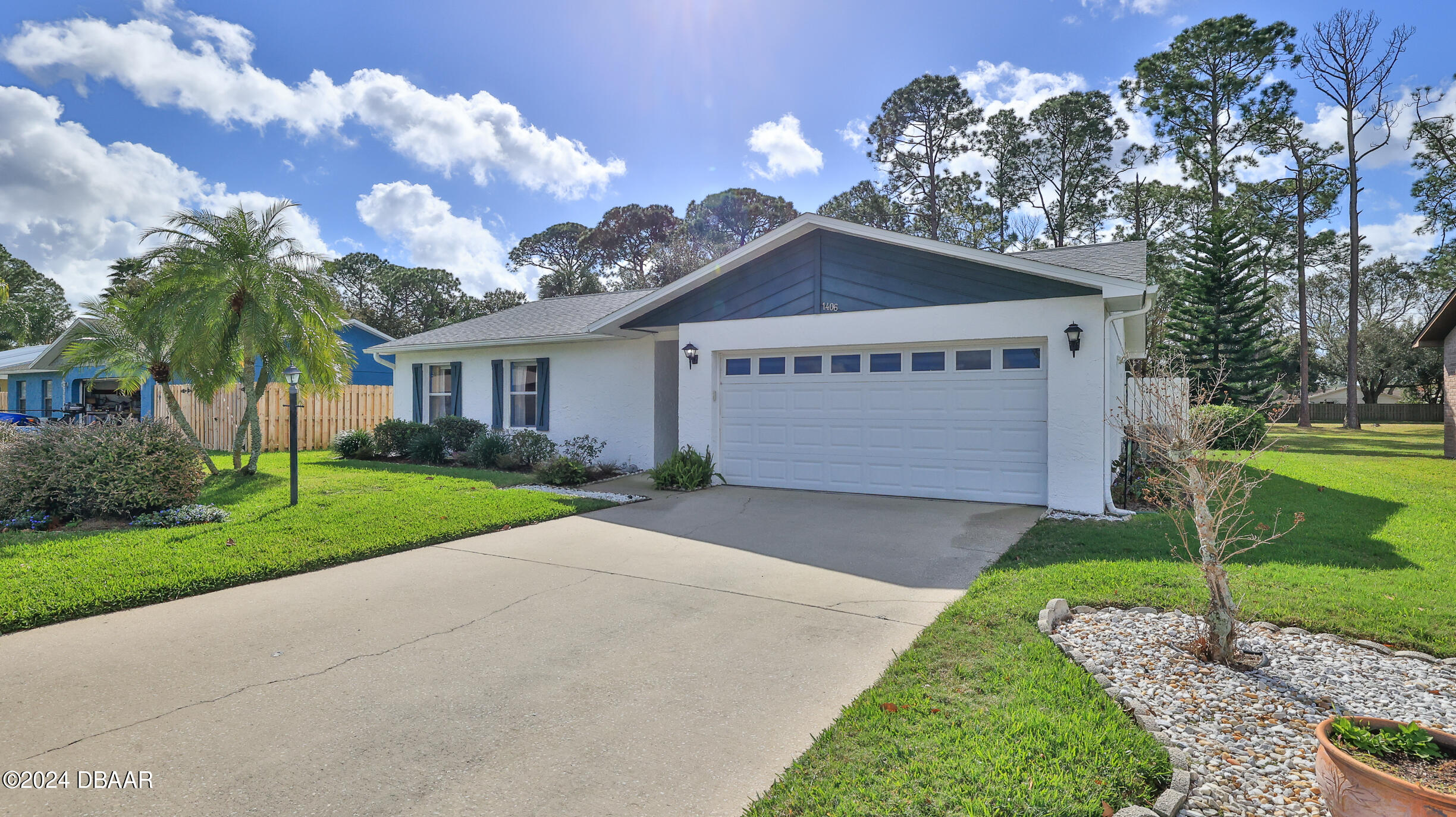 1406 Harnden Rd West  