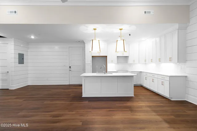 $549,000 | 805 Mulberry Street, Unit 105, Beaufort, NC 28516