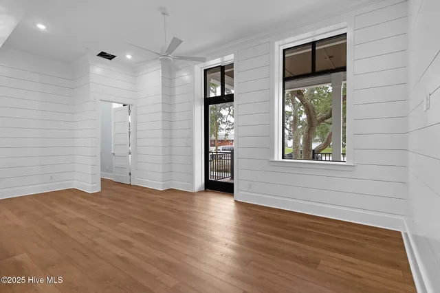 $549,000 | 805 Mulberry Street, Unit 105, Beaufort, NC 28516