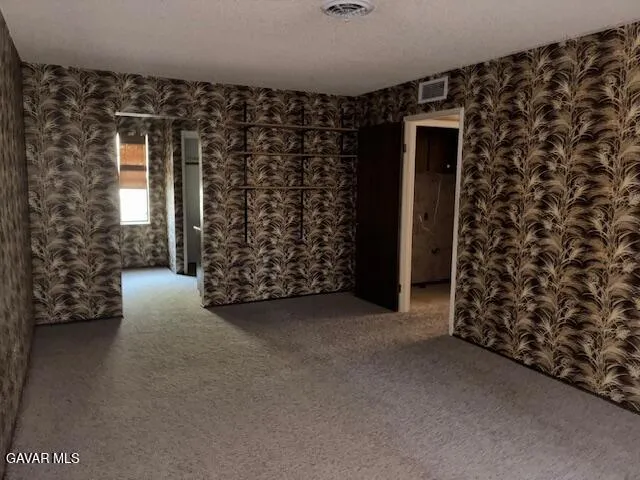 a view of livingroom with entryway