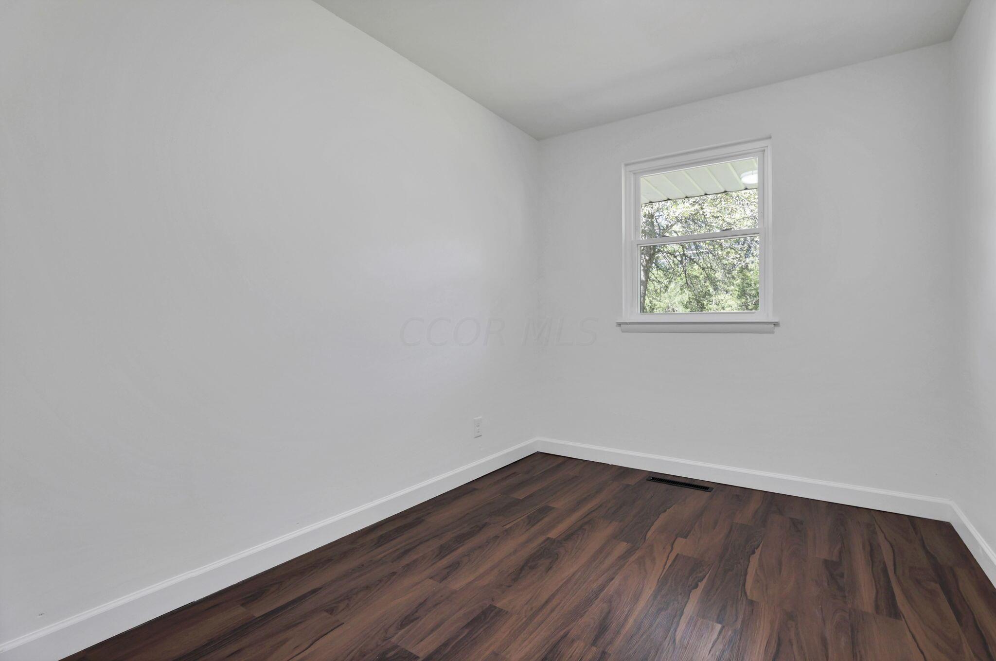 204 East Alcott Road Columbus, OH 43207 - Photo 18 of 27 21-web-or-mls-011A9797