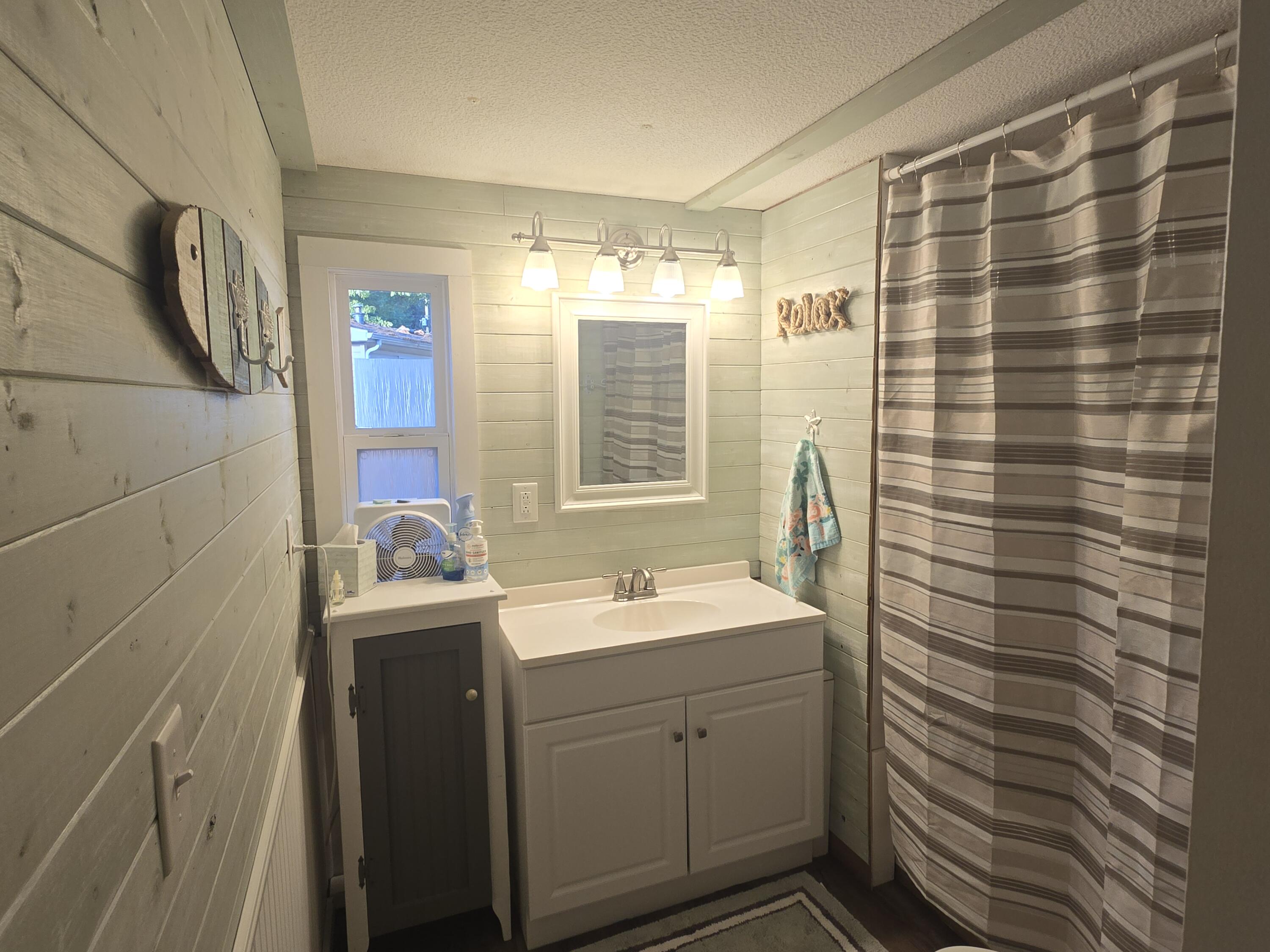 7949 West Fox Road Mears, MI 49436 - Photo 8 of 19 1000040993