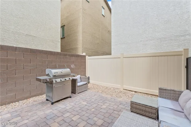 $1,930 | 7005 Magenta Moon Street, North Las Vegas, NV 89086