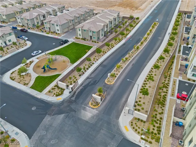 $1,930 | 7005 Magenta Moon Street, North Las Vegas, NV 89086