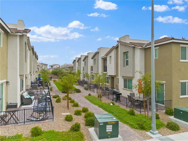 $1,930 | 7005 Magenta Moon Street, North Las Vegas, NV 89086