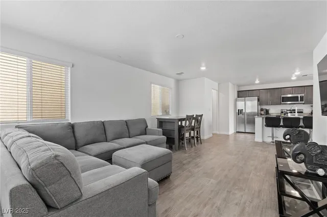 $1,930 | 7005 Magenta Moon Street, North Las Vegas, NV 89086