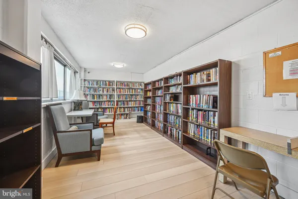 $299,900 | 4515 Willard Avenue, Unit 708S, Chevy Chase, MD 20815