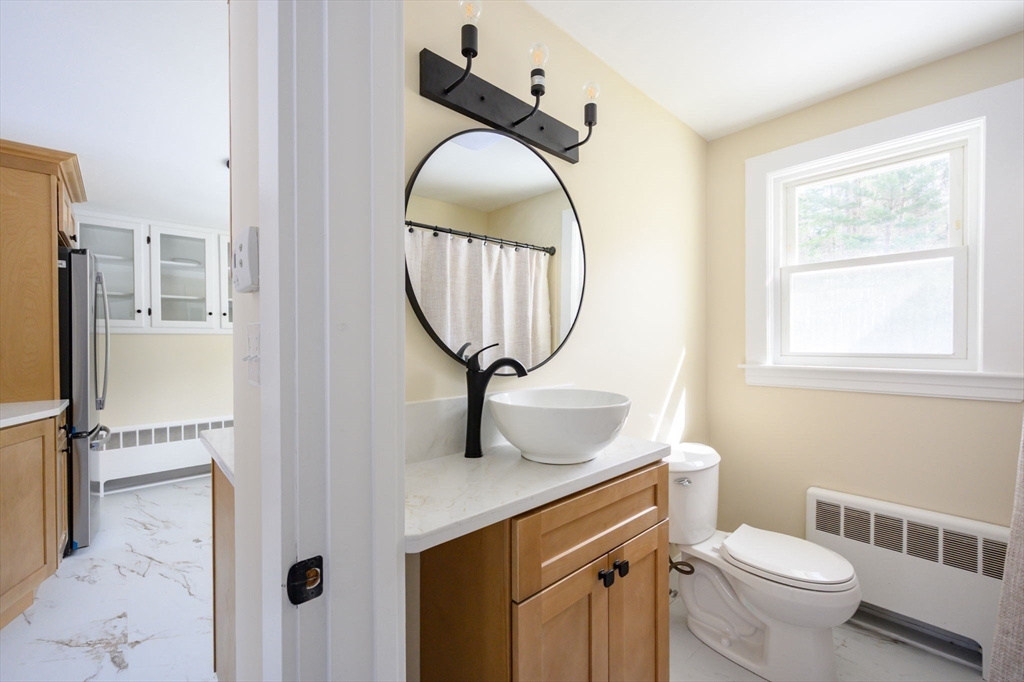 443 Thompson Street Halifax, MA 02338 - Photo 15 of 25