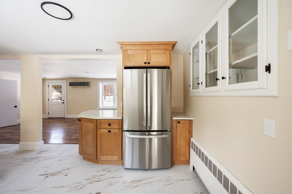 443 Thompson Street Halifax, MA 02338 - Photo 6 of 25