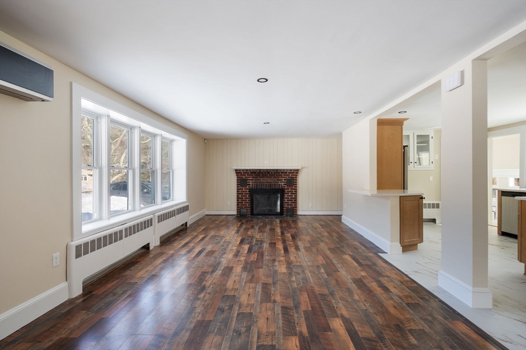 443 Thompson Street Halifax, MA 02338 - Photo 10 of 25