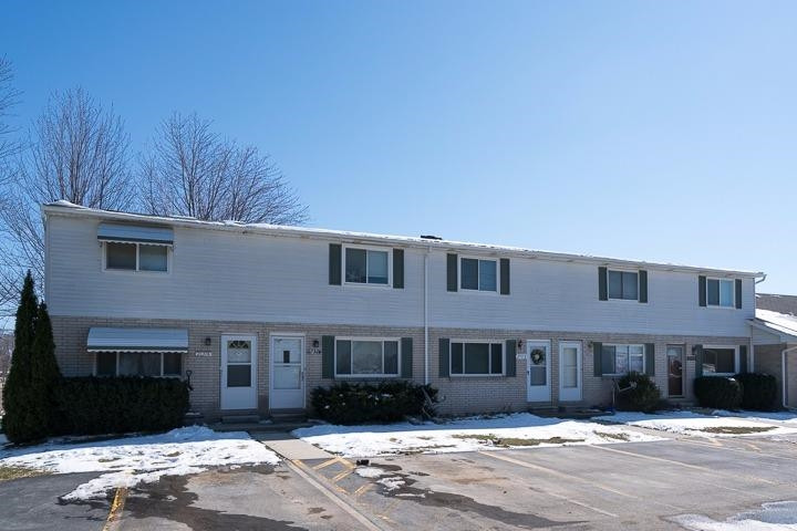 27372 Spaulding Road New Hudson, MI 48165 - Photo 1 of 10 Photo 1