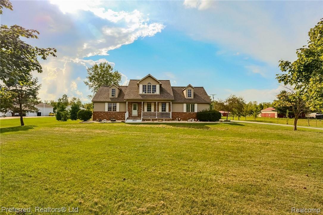 23950 Clark Road Belleville, MI 48111 - Photo 3 of 60 1IMG_3427.jpg