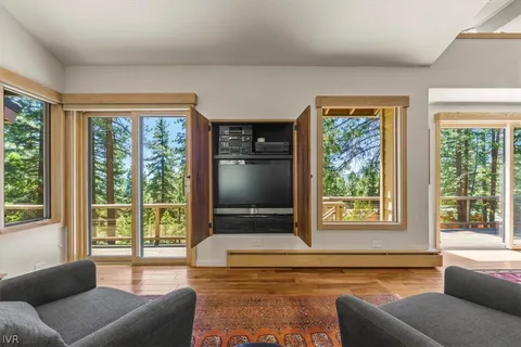 $4,500,000 | 377 1st Green Drive, Incline Village, NV 89451