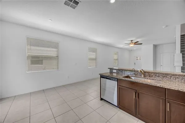 $1,975 | 2524 Sunray Venus Way, Ruskin, FL 33570