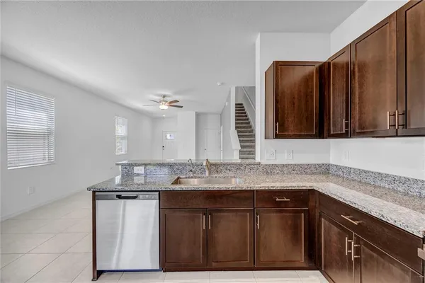 $1,975 | 2524 Sunray Venus Way, Ruskin, FL 33570