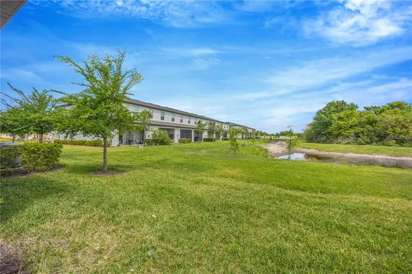 $1,975 | 2524 Sunray Venus Way, Ruskin, FL 33570