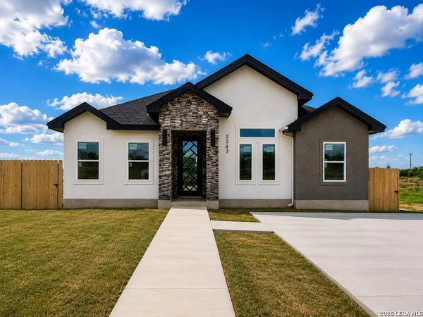 $289,900 | 2263 Rio Sabinas Drive, Eagle Pass, TX 78852