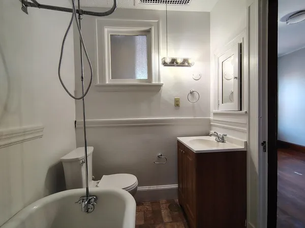 $1,900 | 1 Harbor Street, Unit 8, Salem, MA 01970