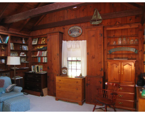 236 Burleigh Road Wilbraham, MA 01095 - Photo 16 of 23 Gallery Image 16