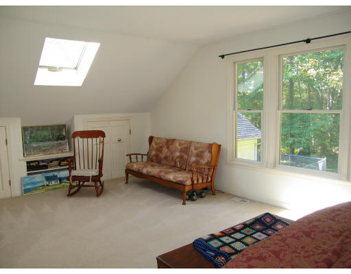236 Burleigh Road Wilbraham, MA 01095 - Photo 9 of 23 Gallery Image 9