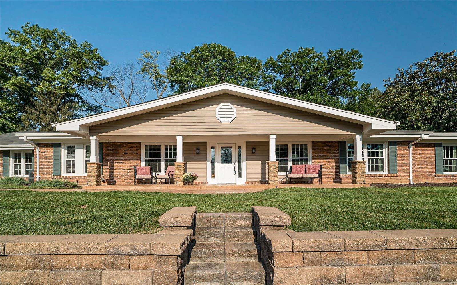 3 Greenbank Drive, Chesterfield, MO 63005 Compass